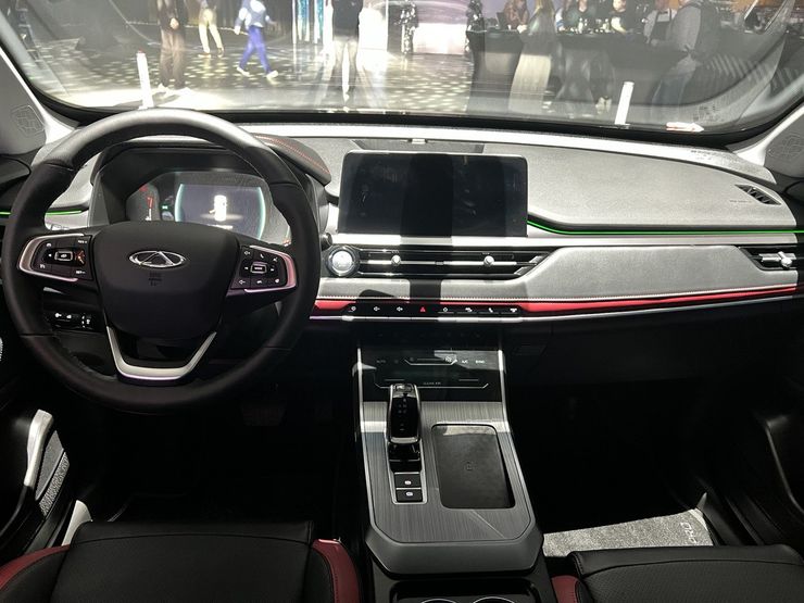 Объявлены российские цены на новый кроссовер Chery Tiggo 4 Pro 2 Объявлены российские цены на новый кроссовер Chery Tiggo 4 Pro