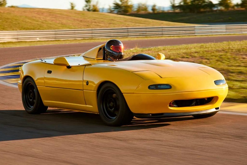 Итальянцы представили концептуальную баркетту на базе Mazda MX-5 первого поколения
