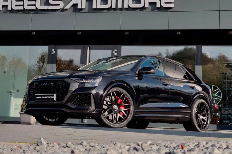 «Заряженный» Audi RS Q8 от Wheelsandmore примерил гигантские колеса и стал еще мощнее