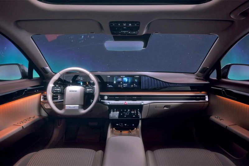 Корейцы рассекретили новый Hyundai Grandeur с дизайном в стиле минивэна Staria