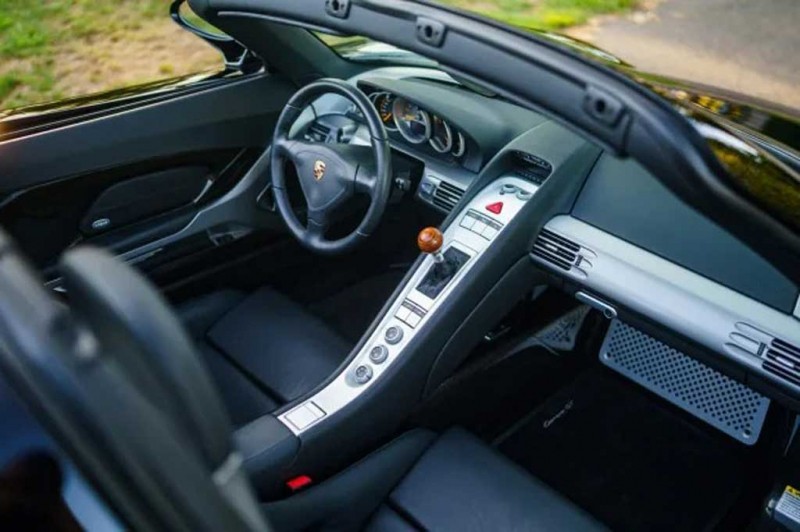 Ценник за Porsche Carrera GT от первого владельца с низким пробегом улетел за $1,5 млн