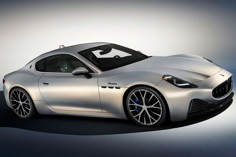 Представлен новый Maserati GranTurismo II: две бензиновые версии и полноценный электрокар