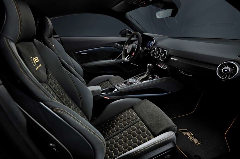 Audi TT RS Coupe Iconic Edition: лимитированное исполнение модели для Европы