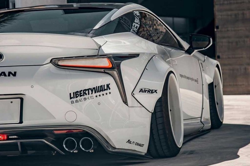 Спорткар Лексус LC обзавелся фирменным широким обвесом от Libery Walk