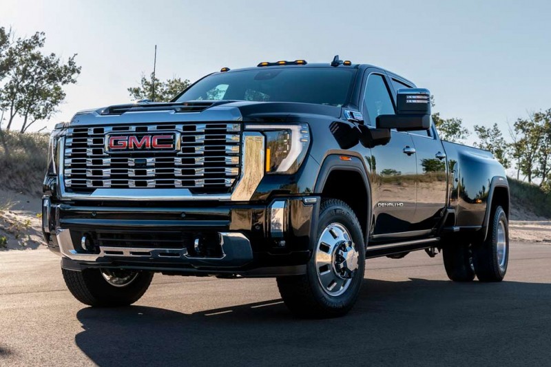 Обновленный GMC Sierra HD получил расширенный функционал для буксировки прицепов
