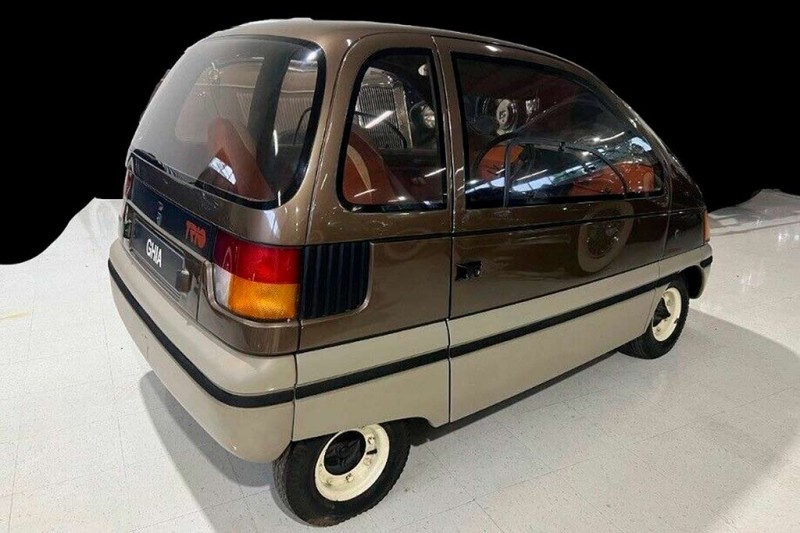 На eBay продают концепт Ford Ghia Trio: кто готов выложить за него $500 000?