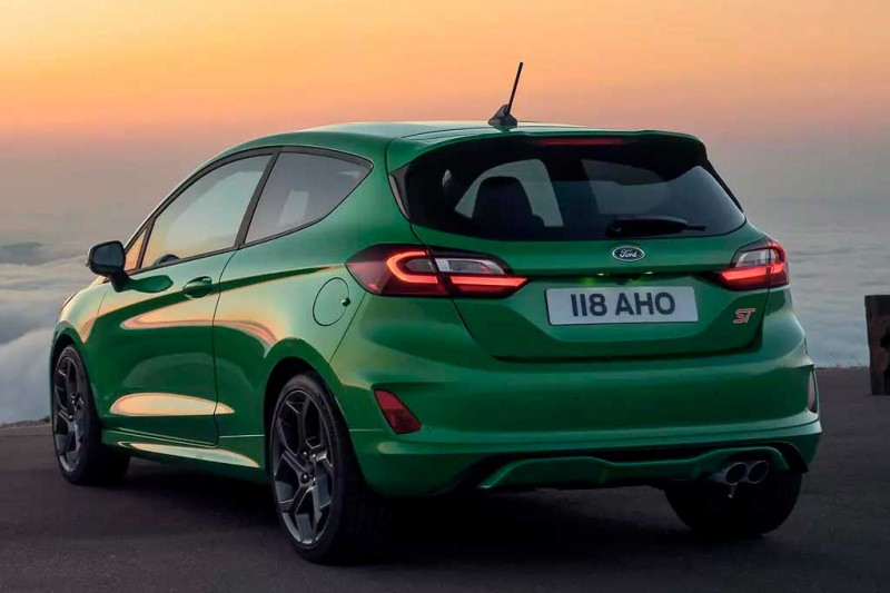 Ford отправит в отставку три модели: Fiesta, а также вэны Galaxy и S-Max