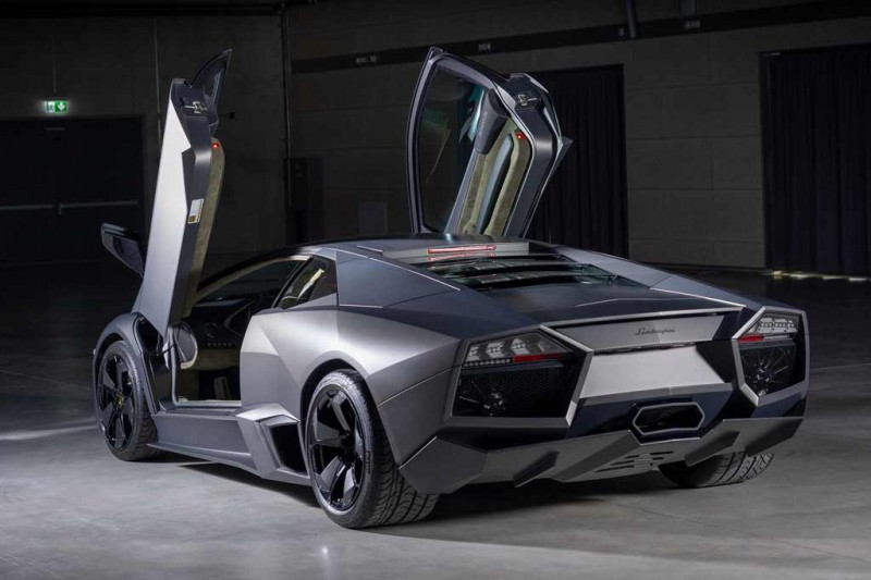 В продаже 13-ый из 20 экземпляров Lamborghini Reventon с почти нулевым пробегом