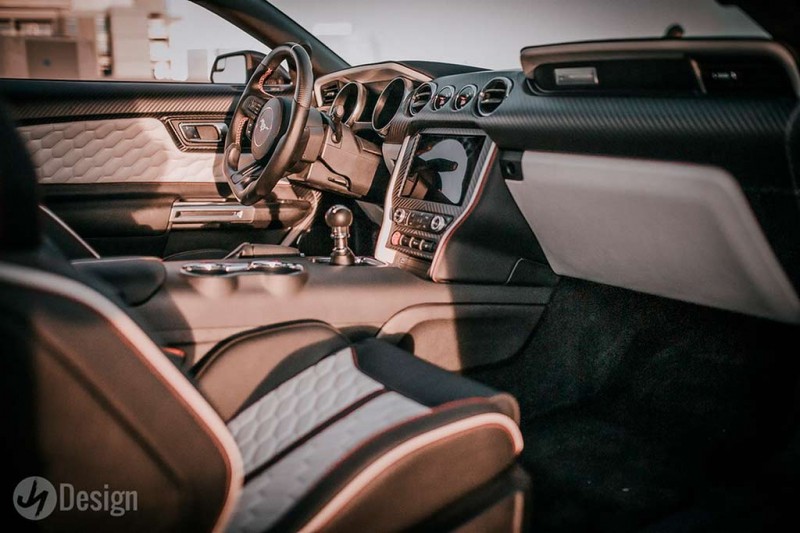 В ателье Asira Design подготовили 850-сильный карбоновый Ford Mustang 6 В ателье Asira Design подготовили 850-сильный карбоновый Ford Mustang