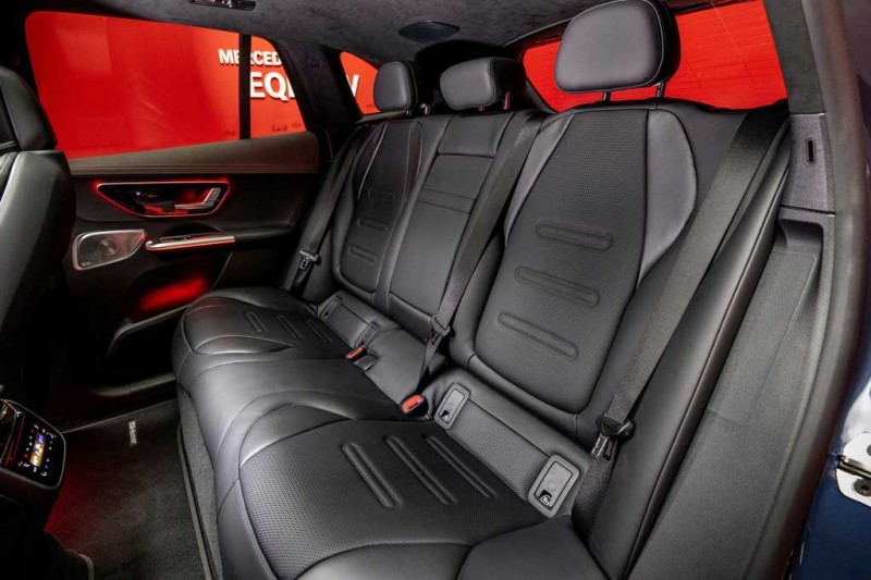 Новый электрический кроссовер Mercedes EQE SUV получил &laquo;заряженные&raquo; AMG-версии