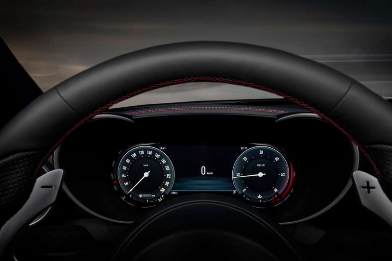 Итальянцы из Alfa Romeo обновили седан Giulia и кроссовер Stelvio