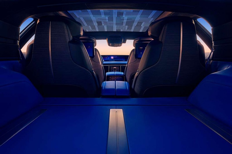Электрический лифтбек Cadillac Celestiq: новый флагман американской марки
