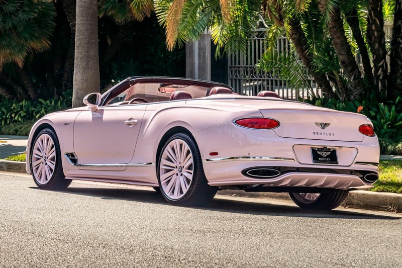 В Беверли-Хиллз показали три эксклюзивных &laquo;голливудских&raquo; Bentley Continental GTC