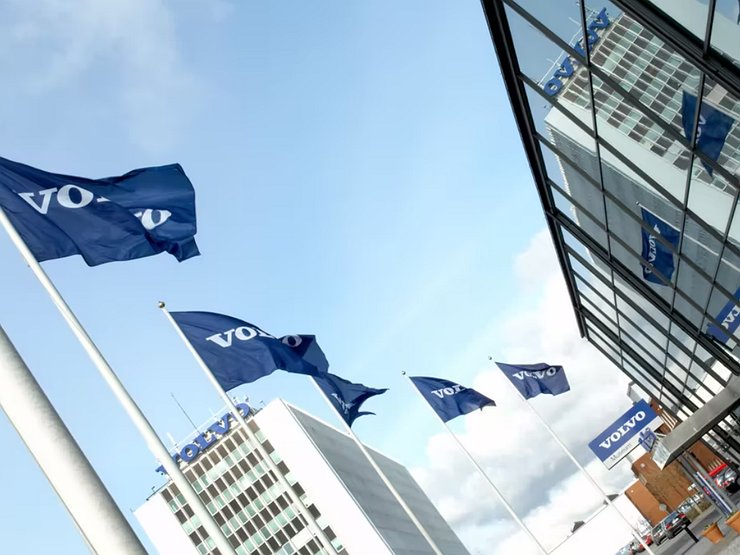 Volvo задумалась о продаже своих российских активов