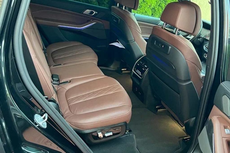 Это точно BMW? Скрипит панорама и люк, а в салоне донимают &laquo;сверчки&raquo;