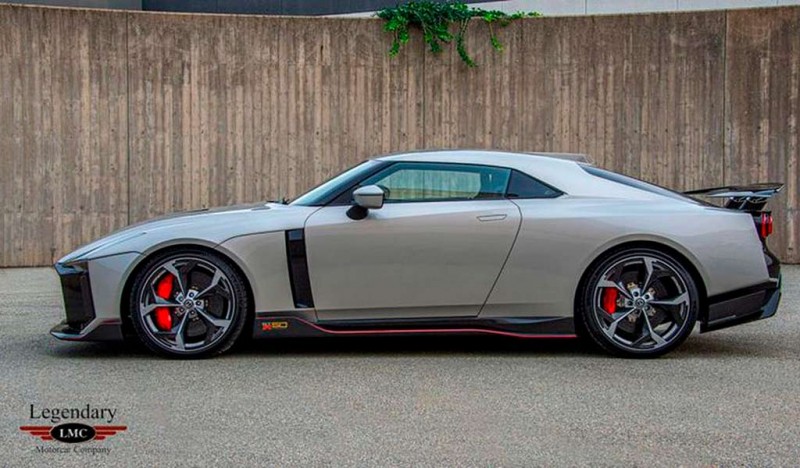 Очень редкий суперкар Nissan GT-R50 с нулевым пробегом выставлен на продажу