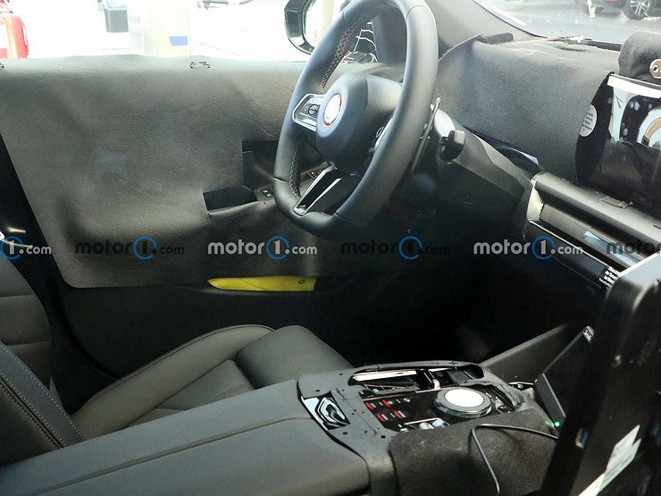 Фотошпионы заглянули в салон BMW M5 нового поколения