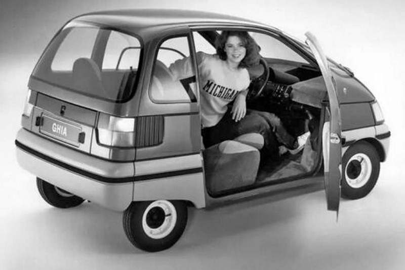 На eBay продают концепт Ford Ghia Trio: кто готов выложить за него $500 000?