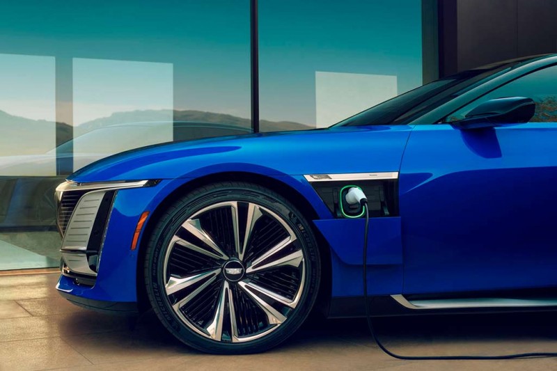 Электрический лифтбек Cadillac Celestiq: новый флагман американской марки