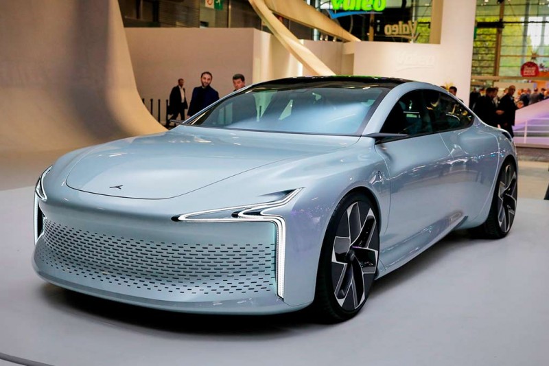 Французы показали электрический водородный седан Hopium Machina Vision 1 Французы показали электрический водородный седан Hopium Machina Vision