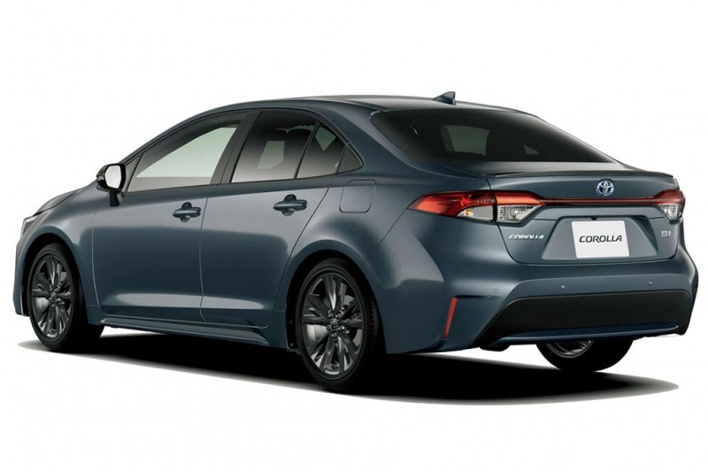Обновленная Toyota Corolla для японского рынка лишилась турбомоторов