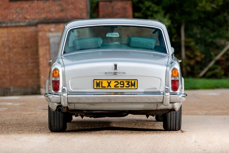 На торги выставлен Rolls-Royce Silver Shadow, на котором ездил Фредди Меркьюри