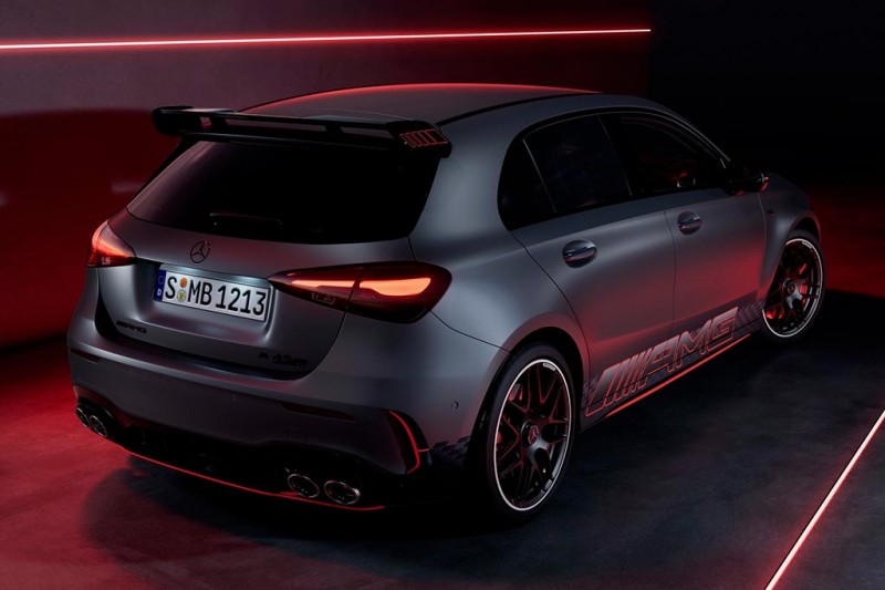 Обновленный Mercedes-Benz A-Class: богаче оснащение, но меньше доступных версий 12 Обновленный Mercedes-Benz A-Class: богаче оснащение, но меньше доступных версий