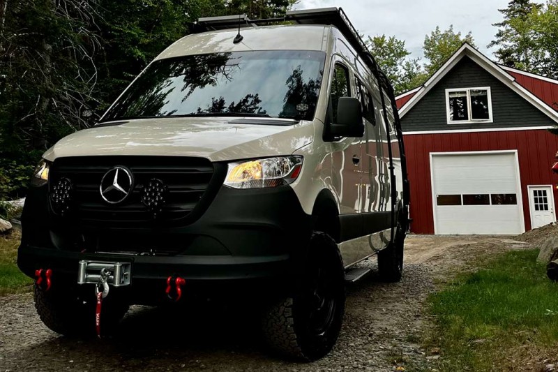 В продаже появилось сразу два кемпера на базе Mercedes-Benz Sprinter 5 В продаже появилось сразу два кемпера на базе Mercedes-Benz Sprinter