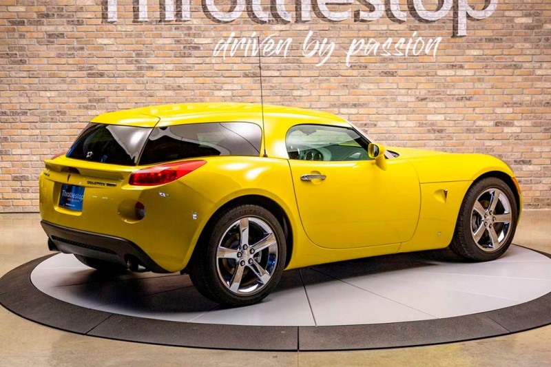 Шутинг-брейк Pontiac Solstice GXP Nomad продают за 1,4 млн руб: таких было всего 40