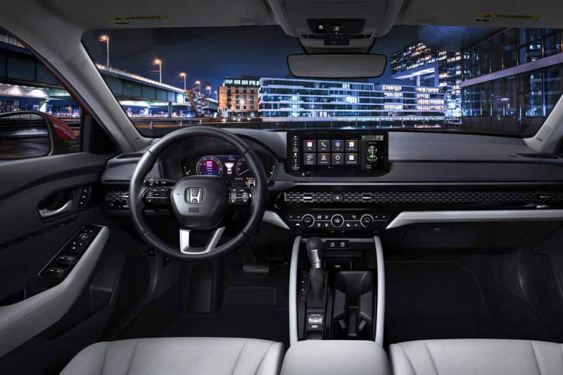 Японцы презентовали новую Honda Accord 2023: это уже одиннадцатое поколение