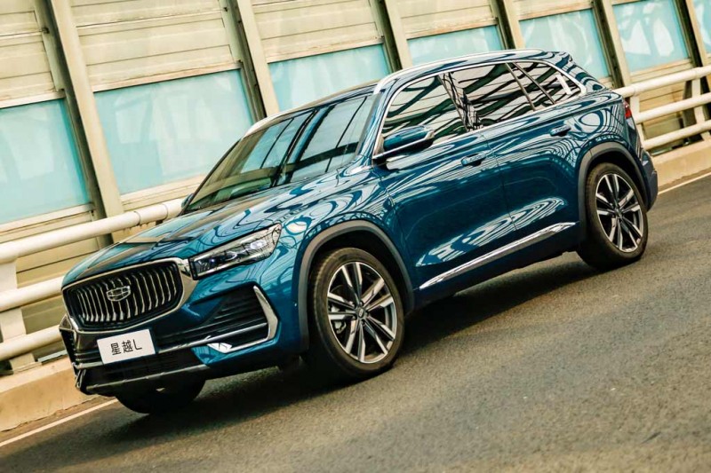 Geely Monjaro для России: обзор флагманского кроссовера компании Джили
