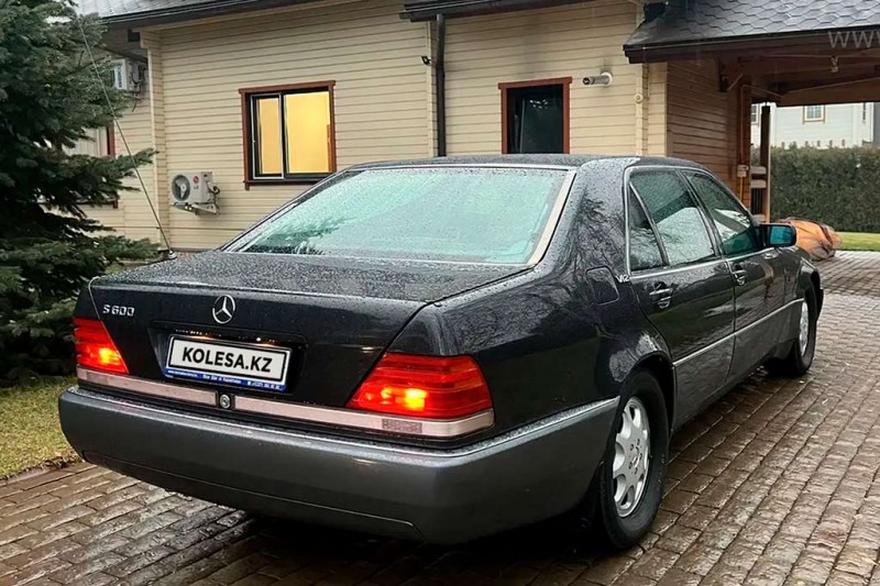 Бронированный Mercedes 600 SEL первого президента Казахстана продают за 4,0 млн руб
