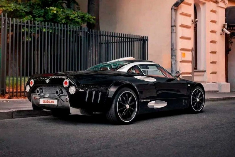 Очень редкий спорткар Spyker C8 Double 12S с АКПП продают в Москве за 31 млн руб