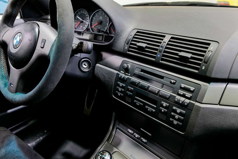 На торги выставлен музейный экспонат BMW M3 (E46) в редкой версии CSL