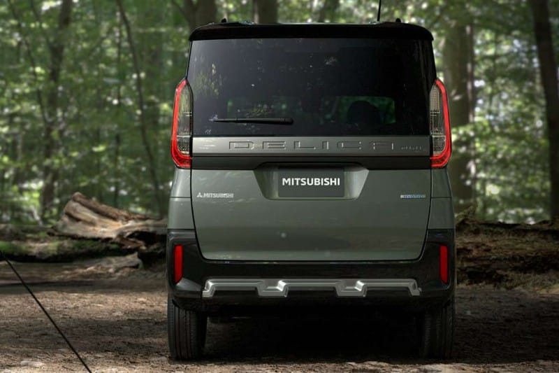 На 55 году жизни модель Mitsubishi Delica превратилась в полноприводный кей-кар