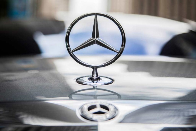 В Германии разорилась фирма, выпускавшая шильдики для Mercedes-Benz
