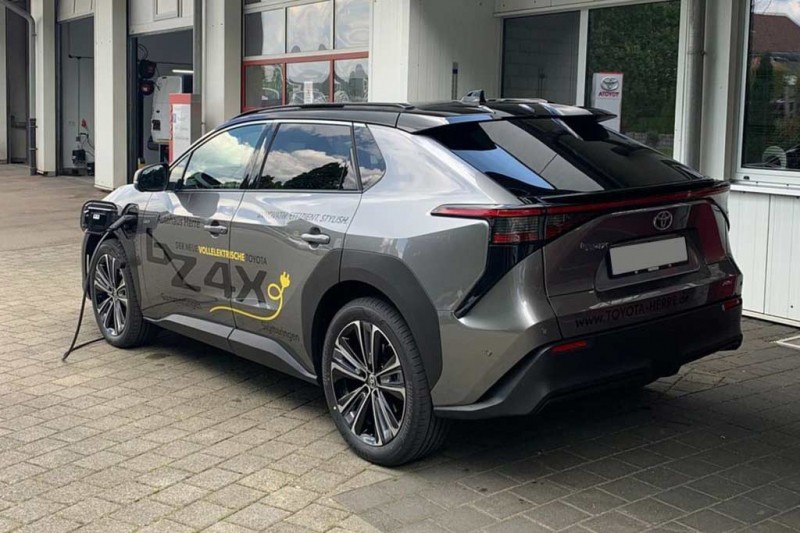 Очередной провал: запас хода Toyota bZ4X оказался в два раза ниже заявленного