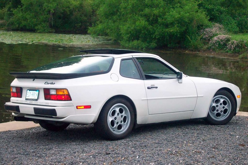 Porsche 944 Turbo: как немцы реабилитировались за маломощный Порше 924