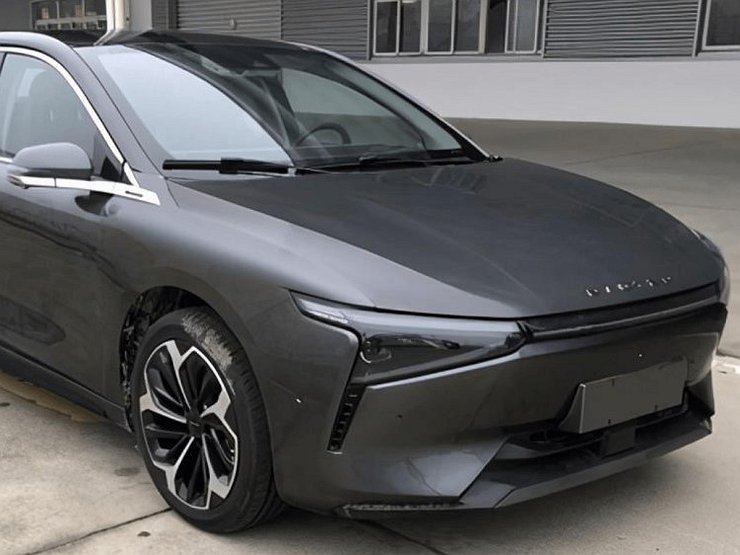 Chery готовит два необычных седана