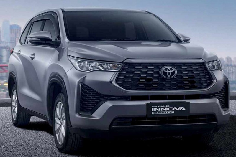 Японцы представили минивэн Toyota Kijang Innova третьего поколения