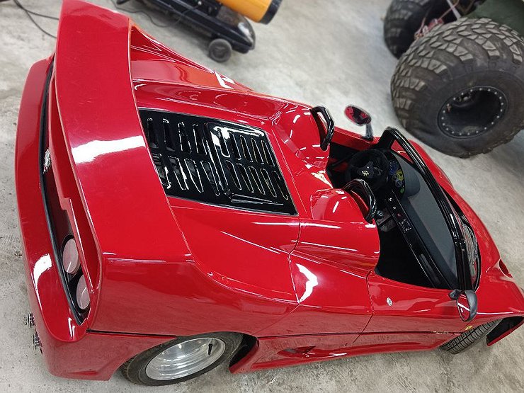 В России представили первую в мире детcкую Ferrari F50