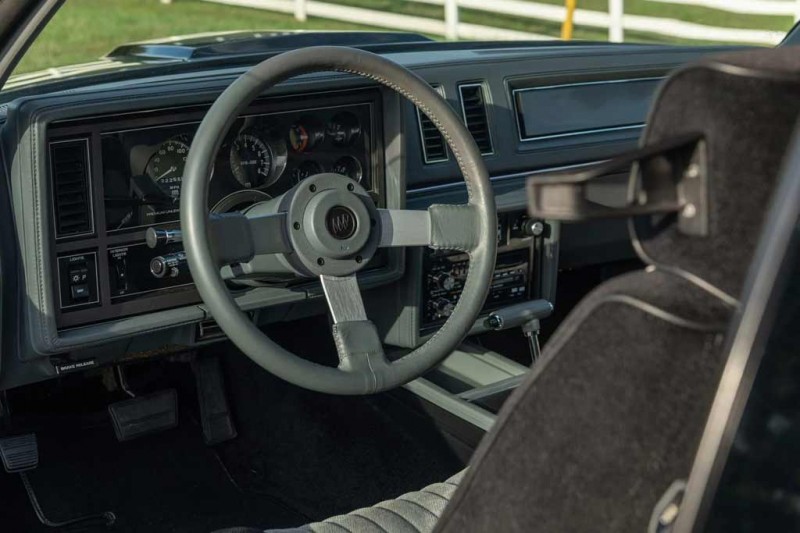 Buick GNX 1987 в отличном состоянии ушел за $200 000: таких было выпущено 547 шт