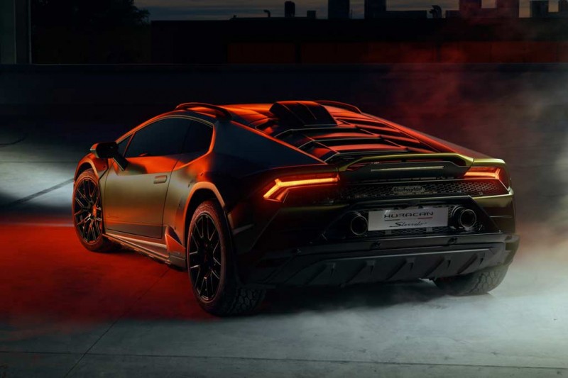 Итальянцы представили «вседорожный» суперкар Lamborghini Huracan Sterrato