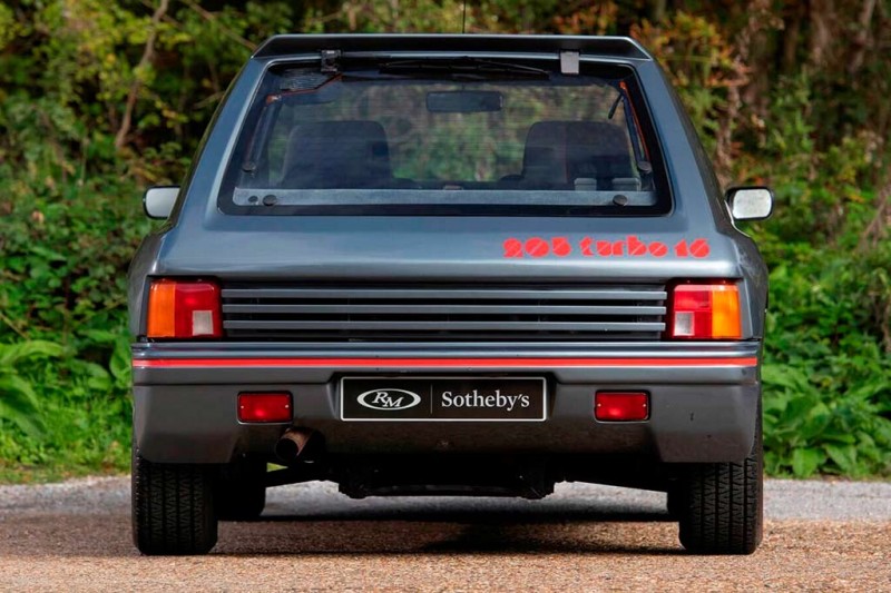 За редкий Peugeot 205 планируют выручить 220 000 фунтов: таких машин было 200 шт