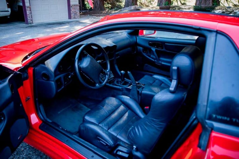 Mitsubishi 3000 GT: один из самых технологичных спорткаров начала девяностых