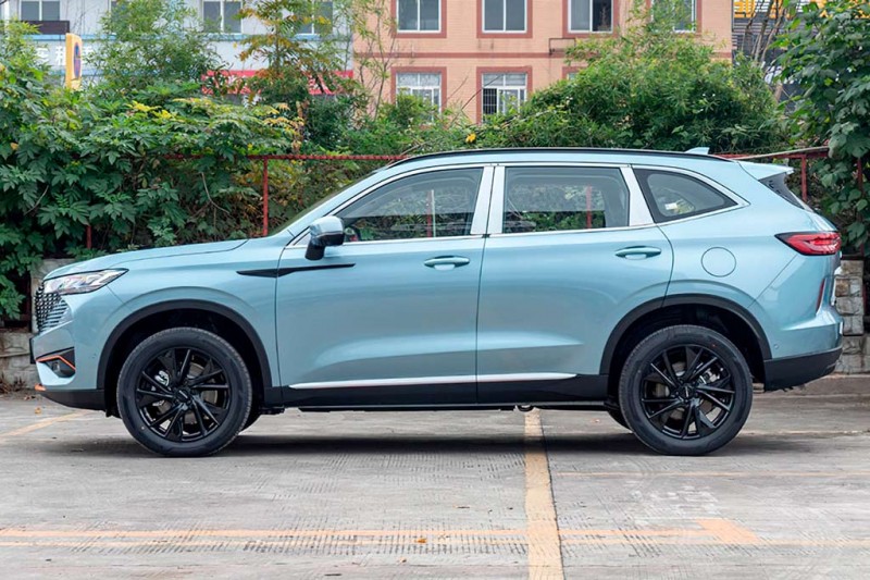 В Казахстане появился новый Haval H6: там он дешевле кроссовера F7 3 В Казахстане появился новый Haval H6: там он дешевле кроссовера F7