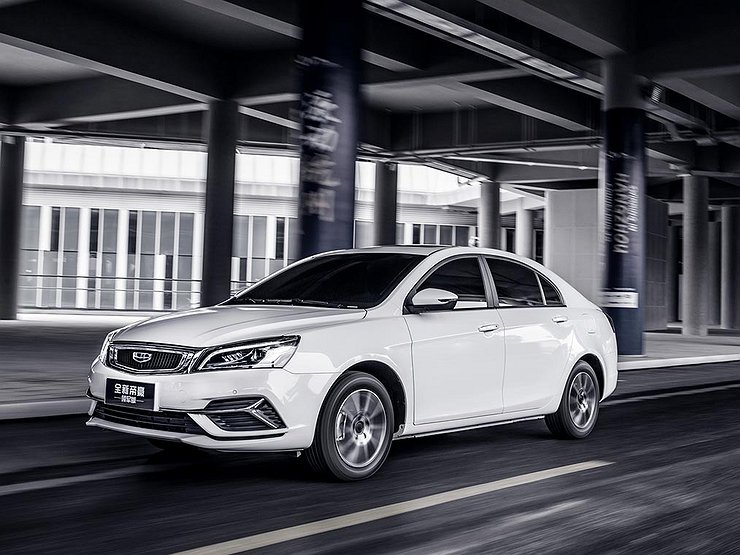 «БелДжи» показал новый седан Geely Emgrand 7 New