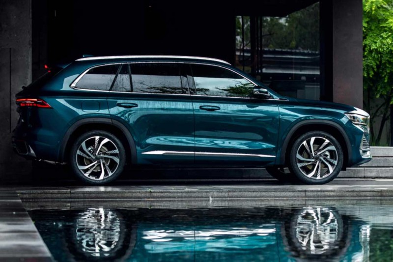 Geely Monjaro для России: обзор флагманского кроссовера компании Джили 4 Geely Monjaro для России: обзор флагманского кроссовера компании Джили