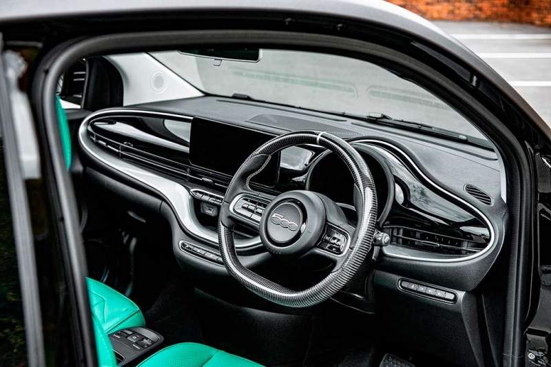 Представлен эффектный Fiat 500ec Designio от британской мастерской Kahn 2 Представлен эффектный Fiat 500ec Designio от британской мастерской Kahn