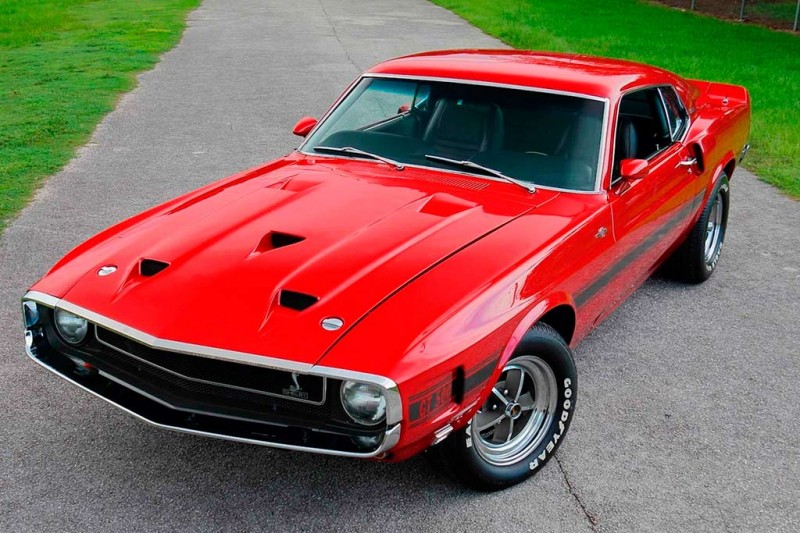 На торги выставлен Shelby GT500 1969, на котором ездил сам Кэролл Шелби